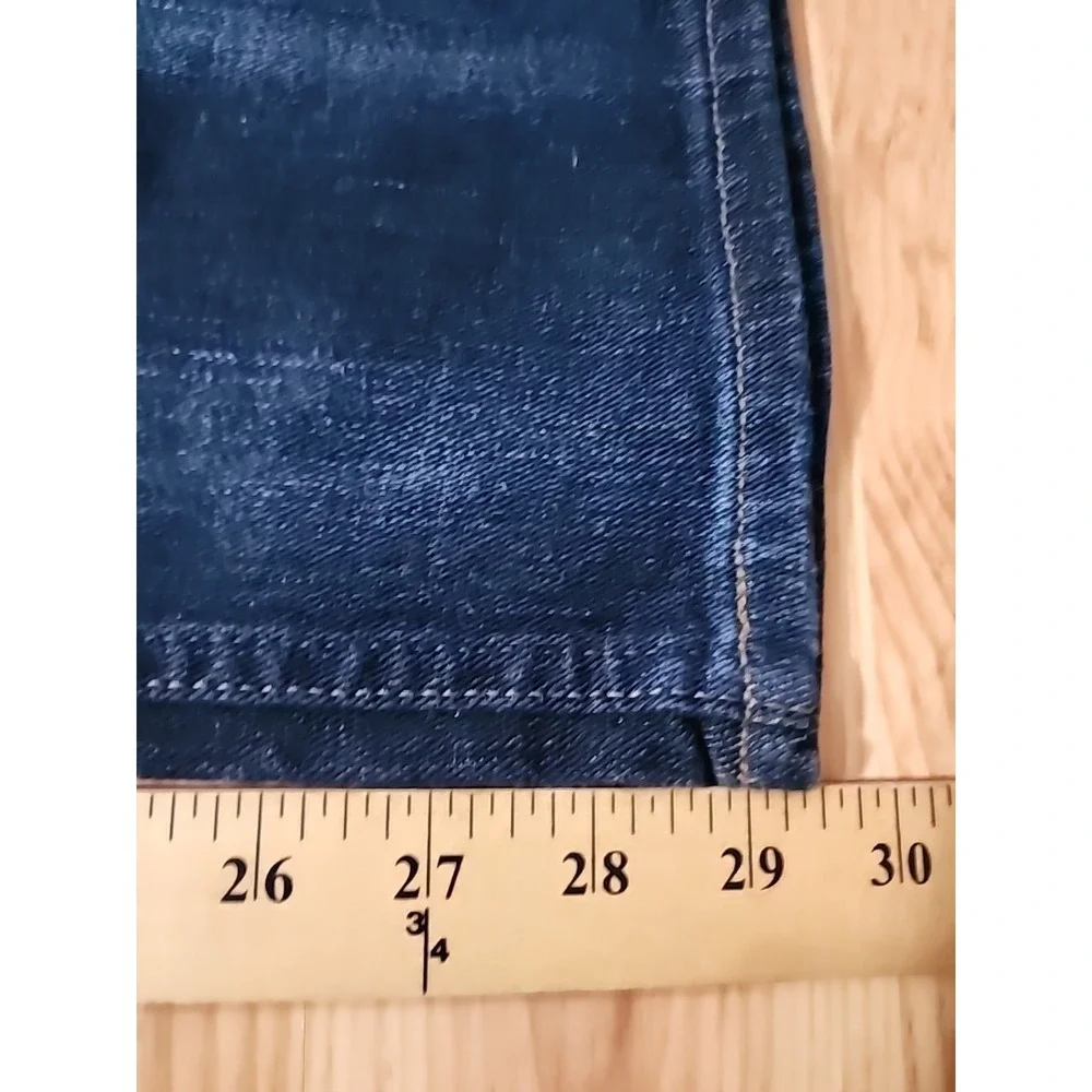 True Craft Men's Straight Leg Jeans 34x3o Blue Wash Distressed Knees EUC